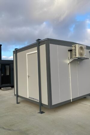 10ft × 10ft Jackleg Cabin (Site Cabin with A/C) – Portable Office or Accommodation